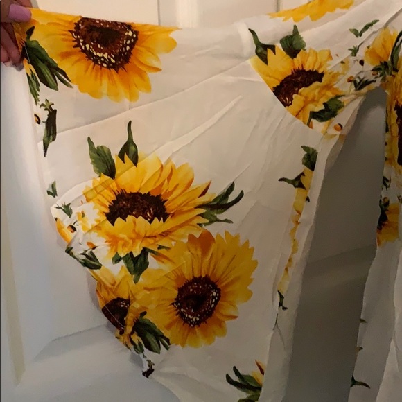 WHITE SUNFLOWER PRINT BOHO BARDOT SWING TOP - Picture 6 of 11